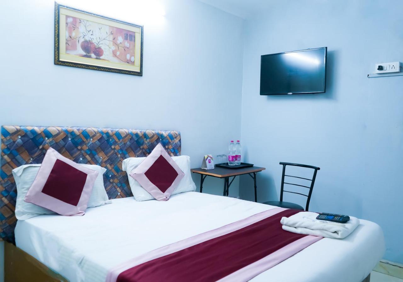 Comodo Satya Niketan Residency Nowe Delhi Zewnętrze zdjęcie
